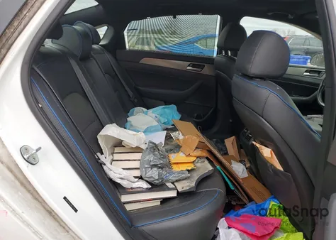 2018 Hyundai Sonata Sport z USA, uszkodzony, nr VIN 5NPE34AB3JH675222